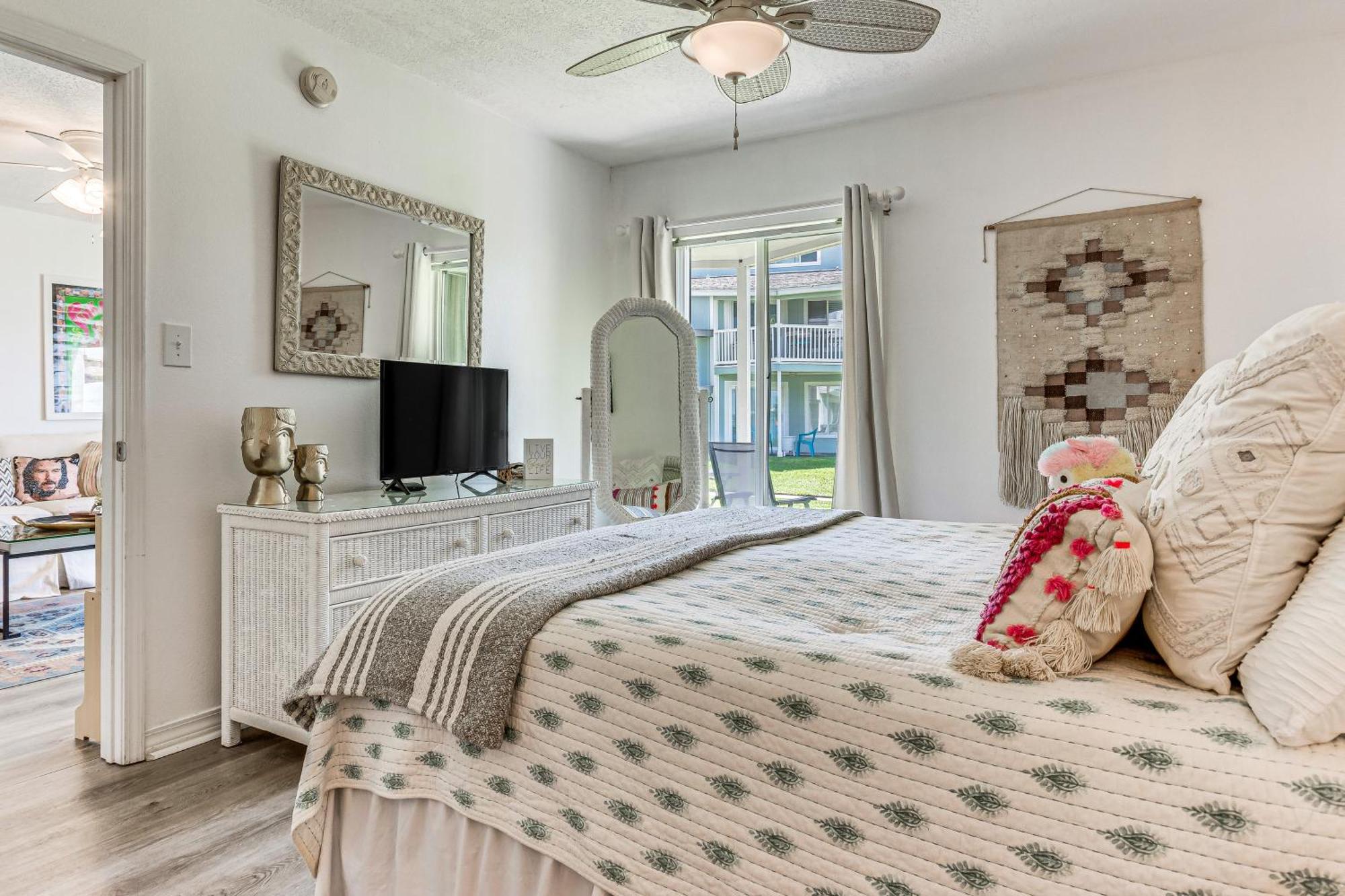 Eco-Bungalow Condo Pensacola Beach Access! 外观 照片